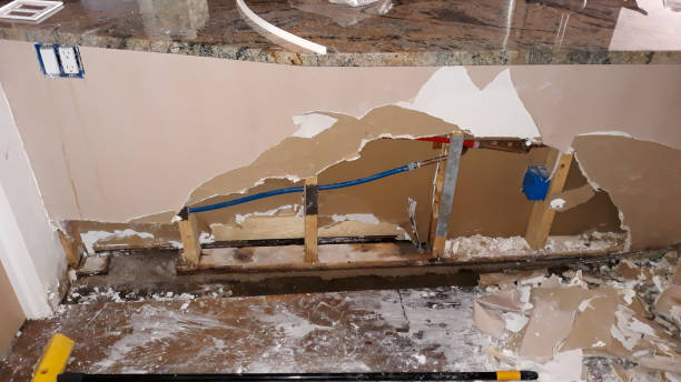 Best Emergency water damage restoration  in Delaware, OH